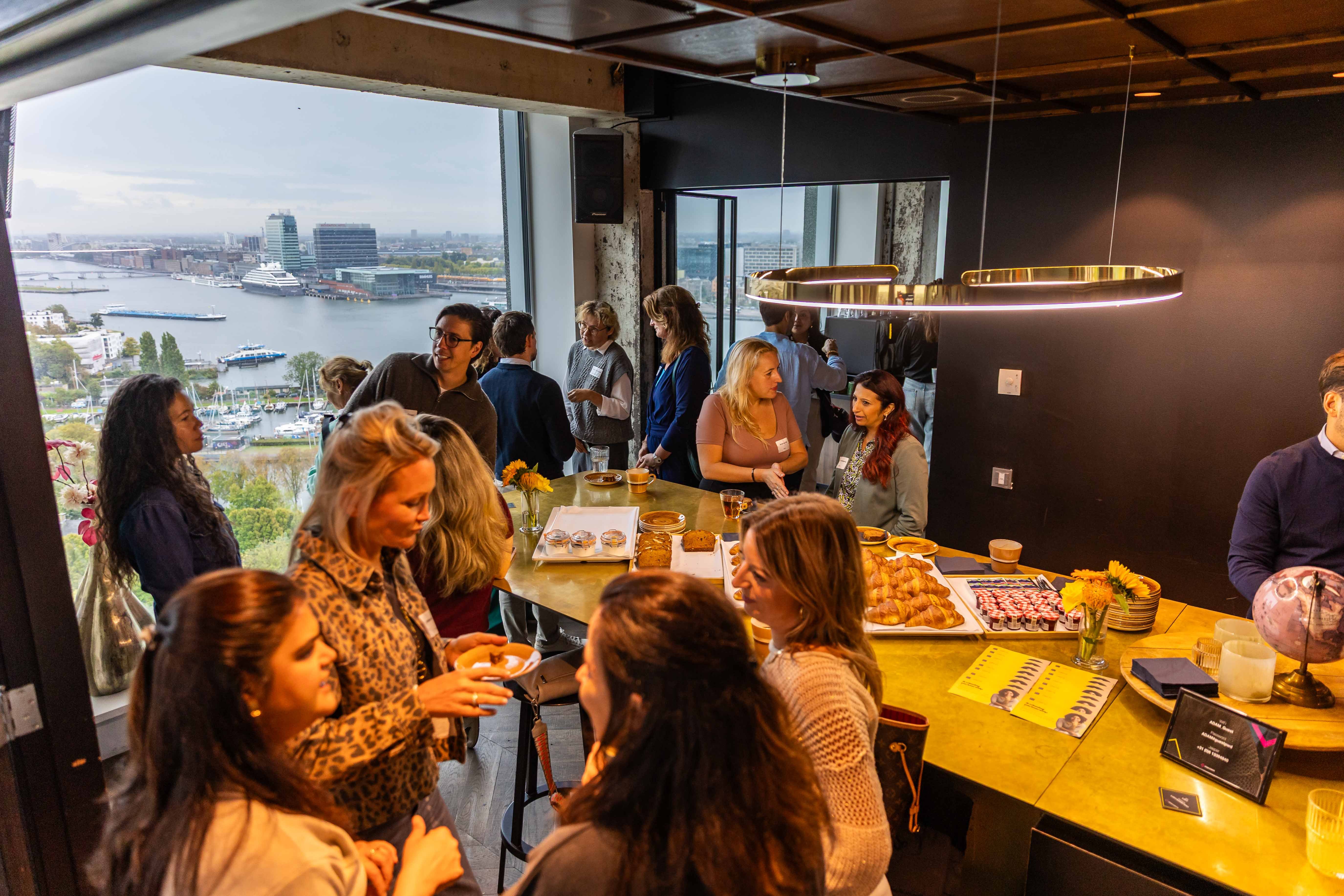 010_@Momenttom.com_20250917