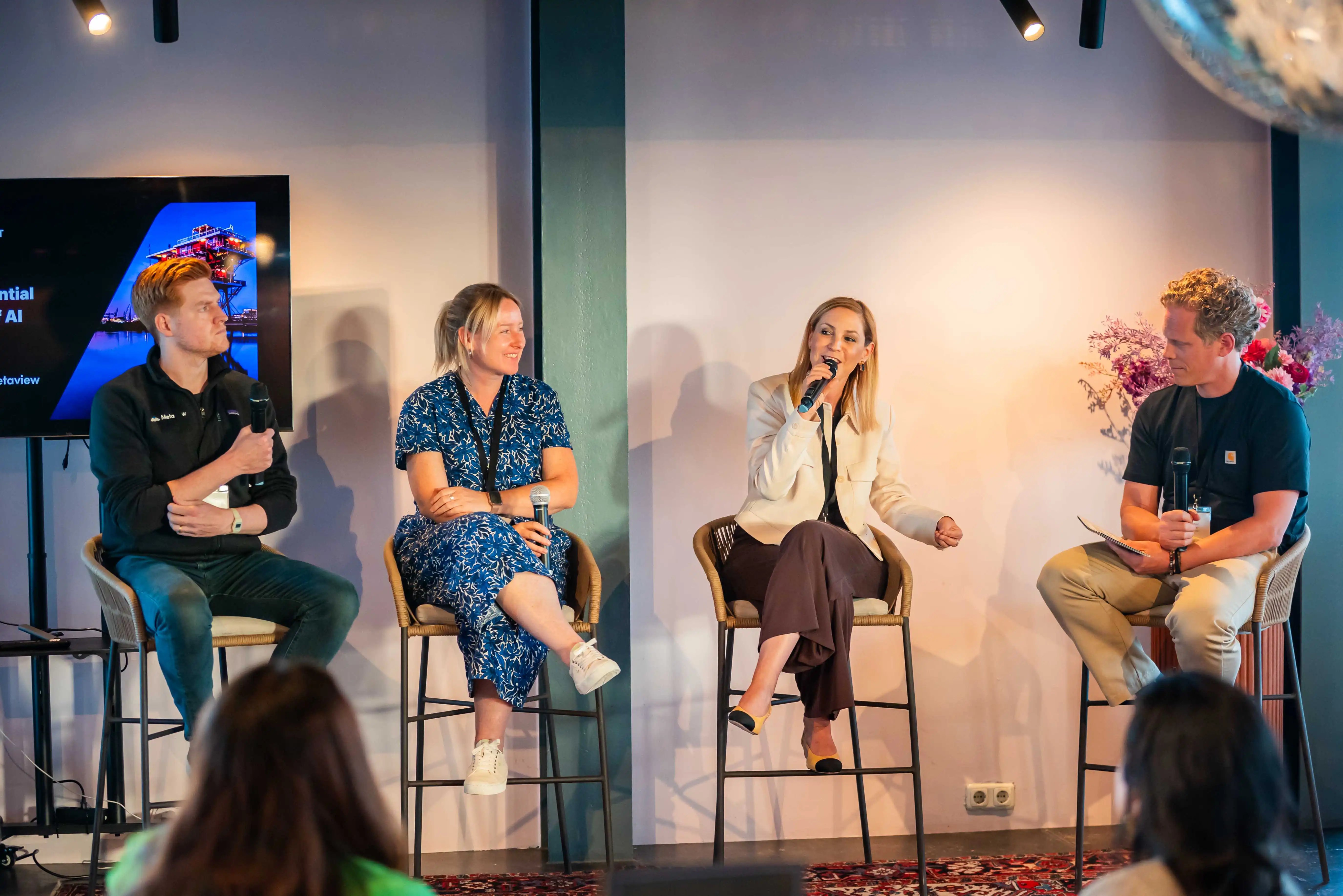 Tag- @Momenttom.com_090_202505142025_TOM17270